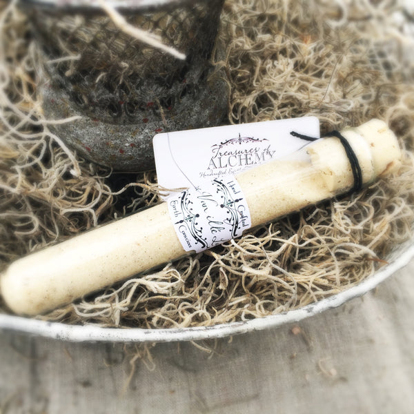 Lavender Vanilla Sugar/ Sucre Vanillé Lavande 1.2 oz. Glass Vial - Treasures of Alchemy